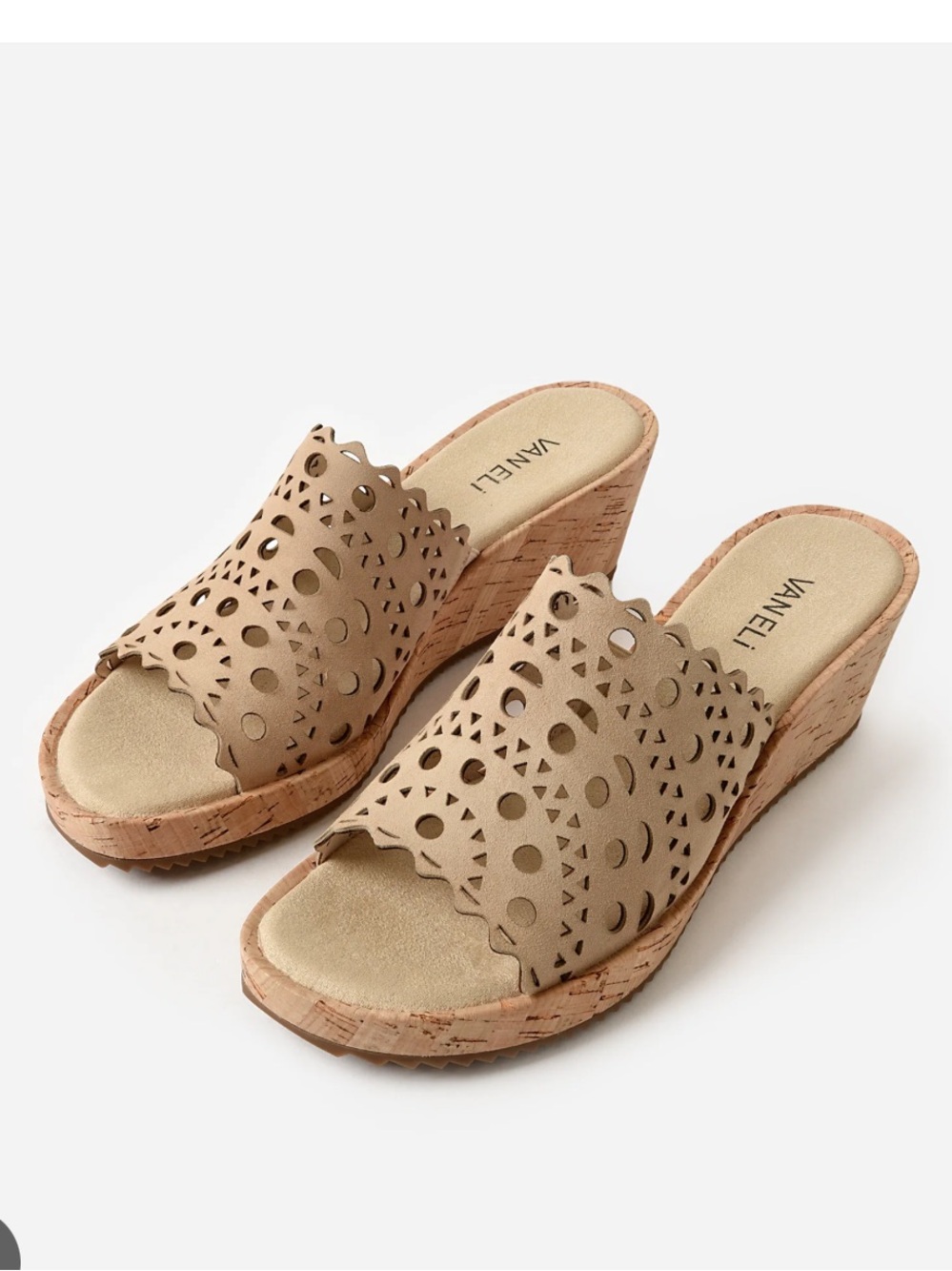 NWB Vaneli Cammie Perforated Wedge Sandals